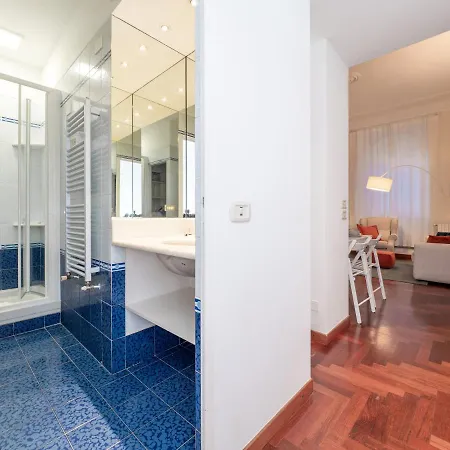 Liberty Architectural Jewel Apartment *