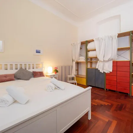 Liberty Architectural Jewel * Mailand